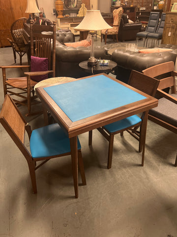 Vintage small card table 157871.