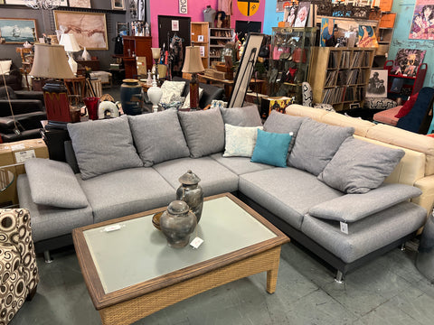 Modern Grey Sectional 153167.