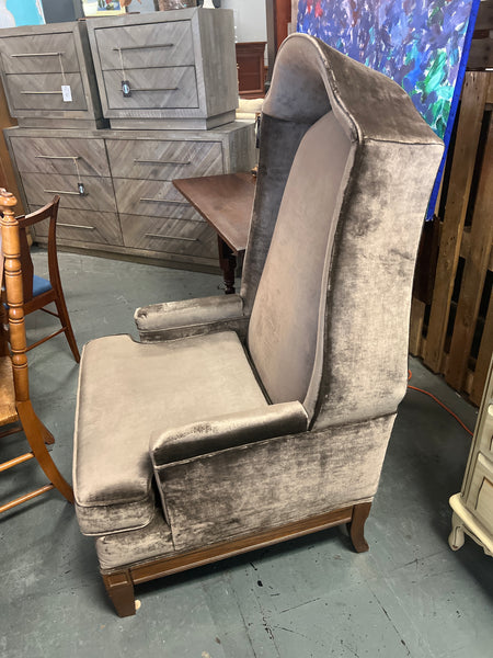 The King Grey Velvet Chair 167540.