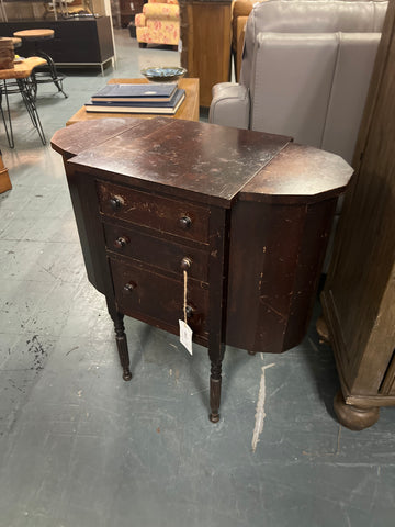 Antique Sewing table 166886.