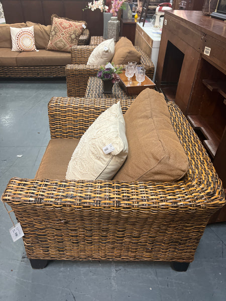 Pier One Wicker Patio Set 160633.