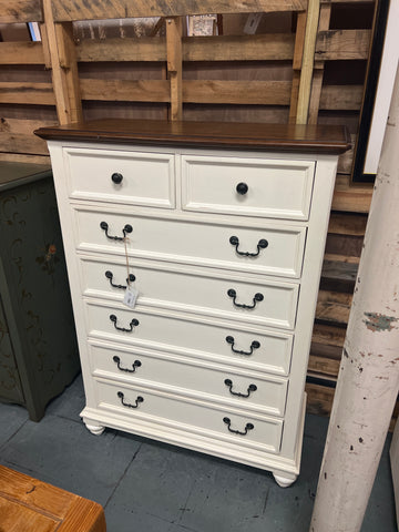 White Chest of Drawers 160384.