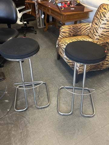 Set of Modern Barstools Chrome Base 164755.