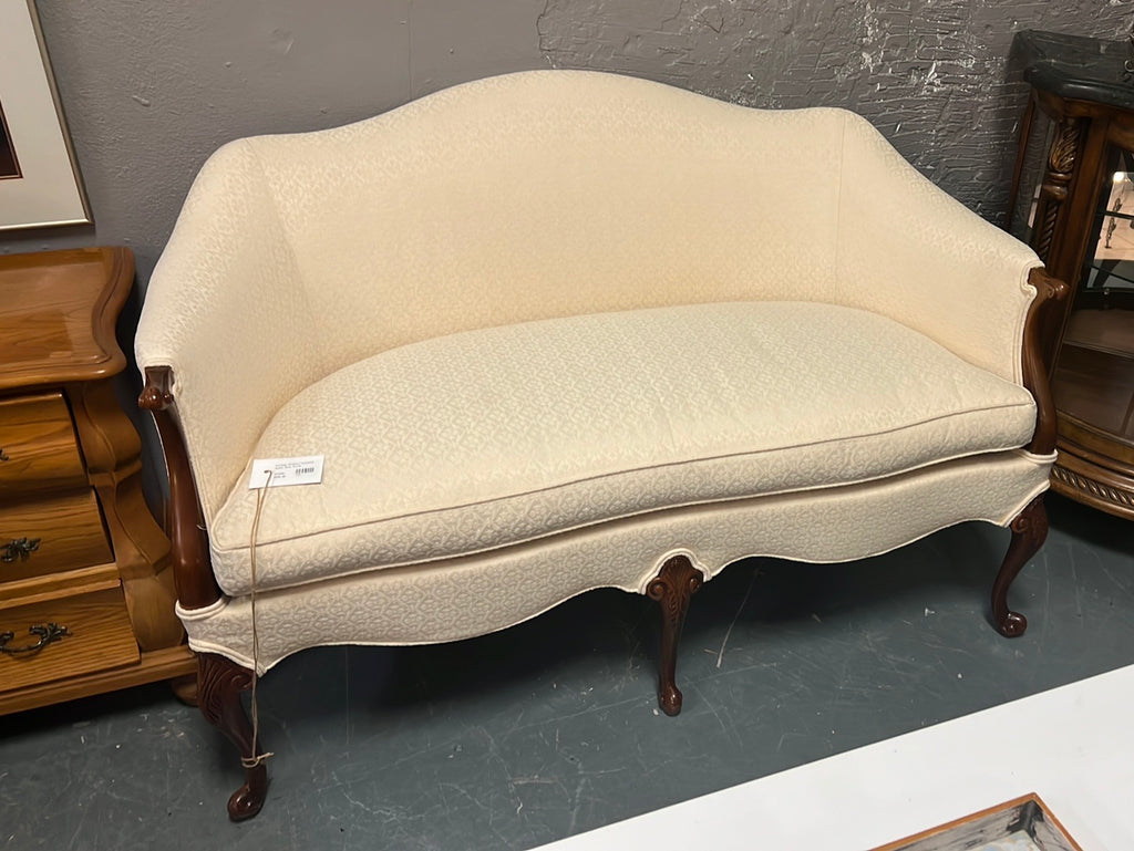 Vintage Hickory Loveseat Queen Anne style 143898.