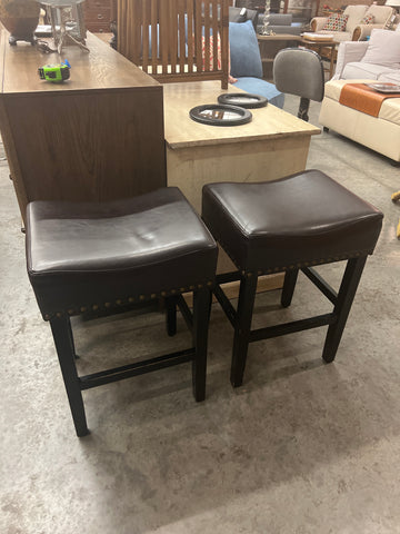 Set 2 Leather Stools Counter Height 163825.