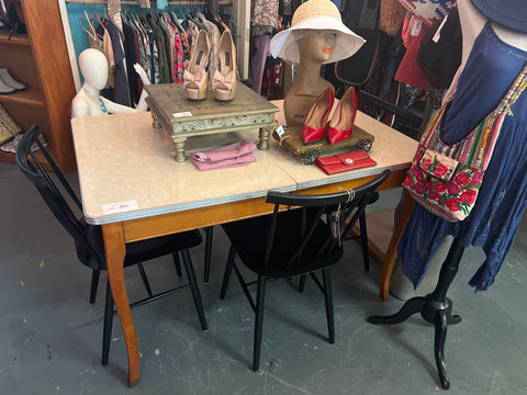 Vintage Dining Table 162498.