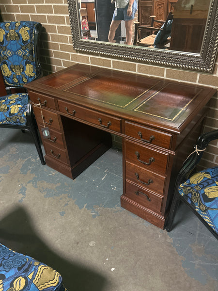 Leather Top Desk 166149.