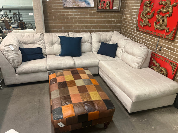 Microfiber Off-White Sofa 177142.
