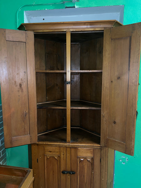 Antique Pine Corner Cabinet 164566.