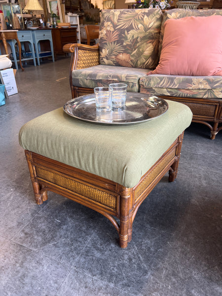 Patio Rattan Tropical Chair w/ ottoman 167674.