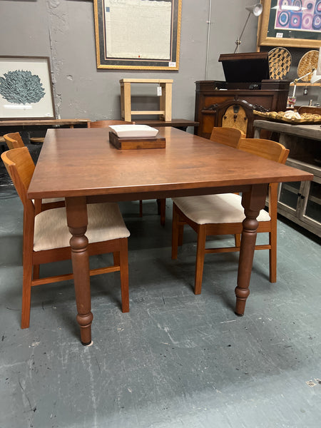 Amish Made Wood Table w/ Leaves 166246.