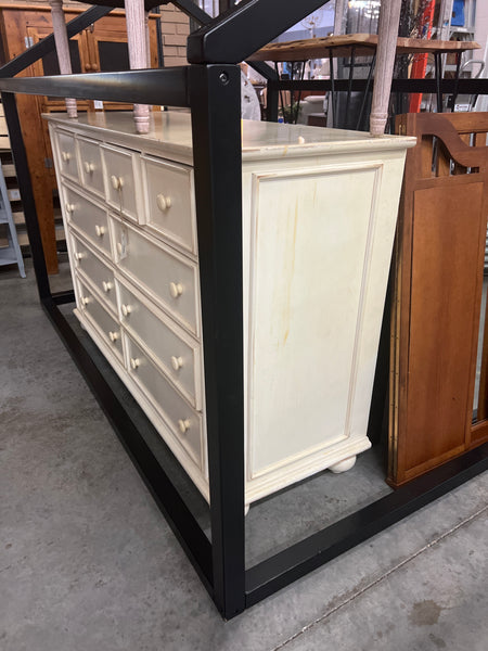 10 Drawer Dresser 166429.