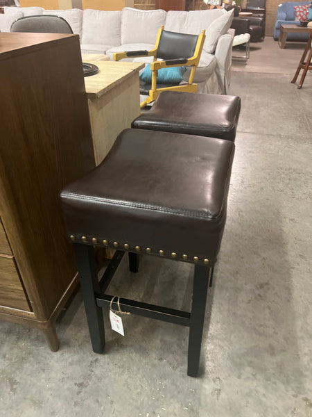 Set 2 Leather Stools Counter Height 163825.