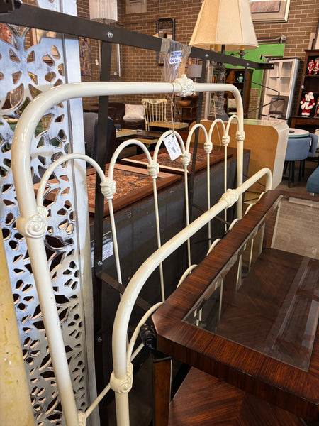 Off White Wrought Iron Bed 168587.
