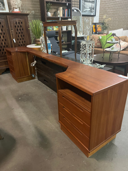 Midcentury- Teak Queen Bed 162209.