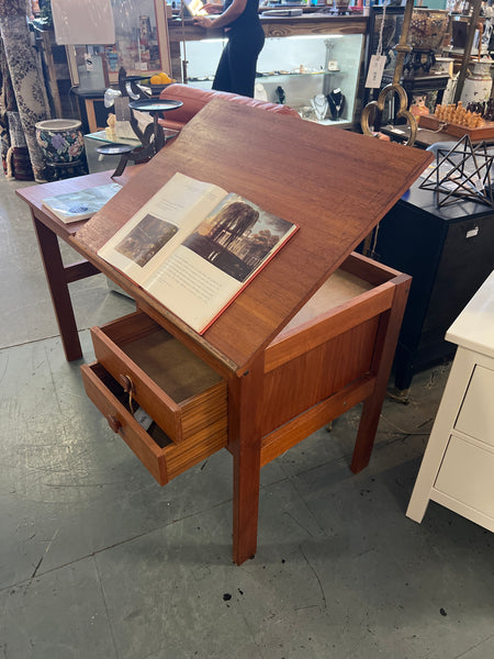 Drafting Desk 164670.