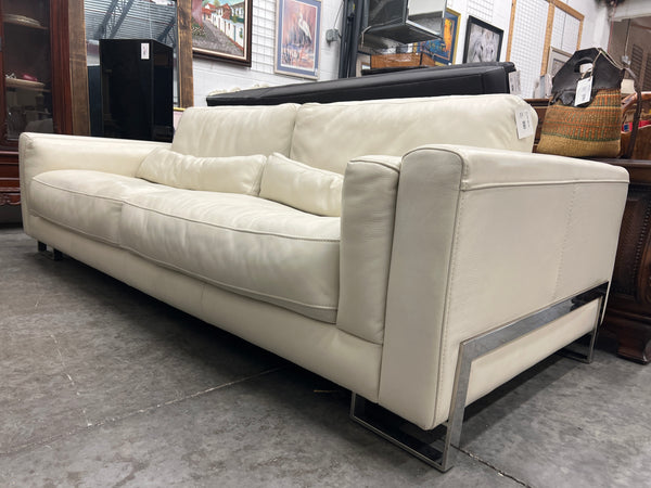 White Leather Modern Sofa 154639.