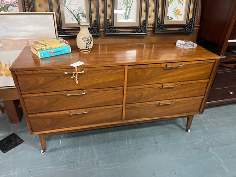 Midcentury Dresser 155960.