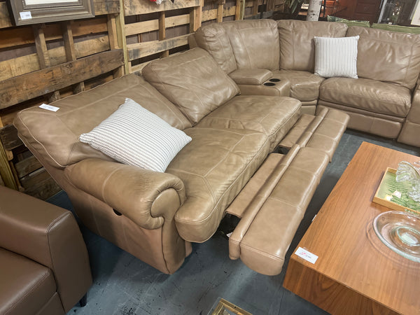 7 Piece Tan Leather Sectional w/ 2 Reclining Seats/ Chaise (168334.)