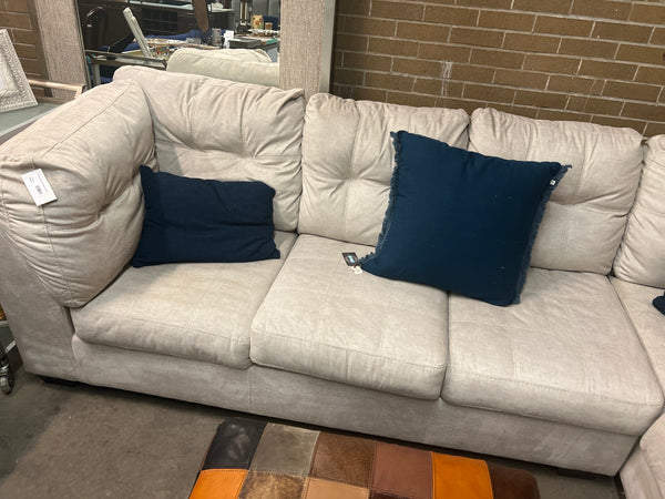 Microfiber Off-White Sofa 177142.
