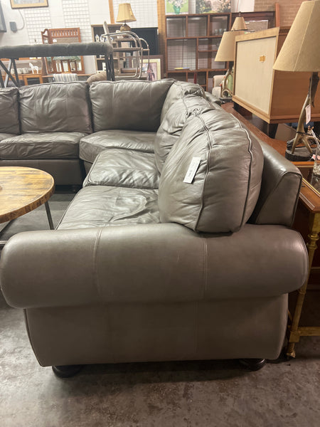 Thomasville Grey Leather Sectional 167535.