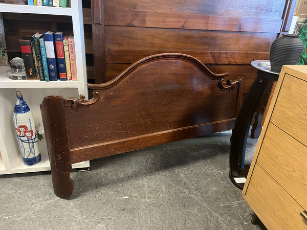 Antique Full Bed Carved Wood 169087.