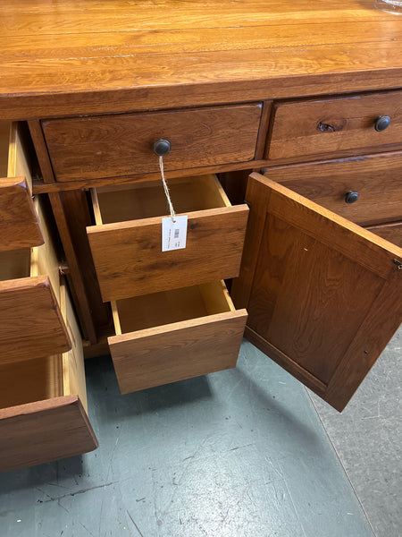 Broyhill Dresser W/ Cabinet 152881.