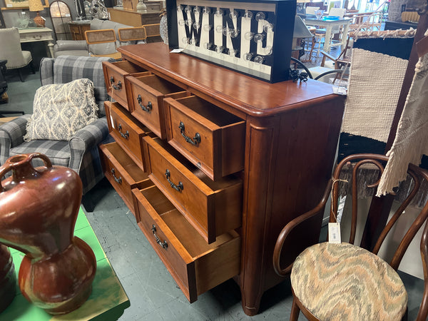 7 Drawer Wood Dresser 165508.