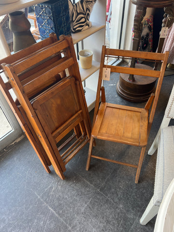 Vintage Set of 4 Folding Wood Chairs 167522.