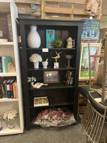 Black Bookshelf 168028.