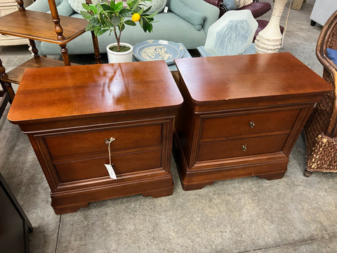 2 Drawer Thomasville Nightstand ‘Martinique Pair 152998.