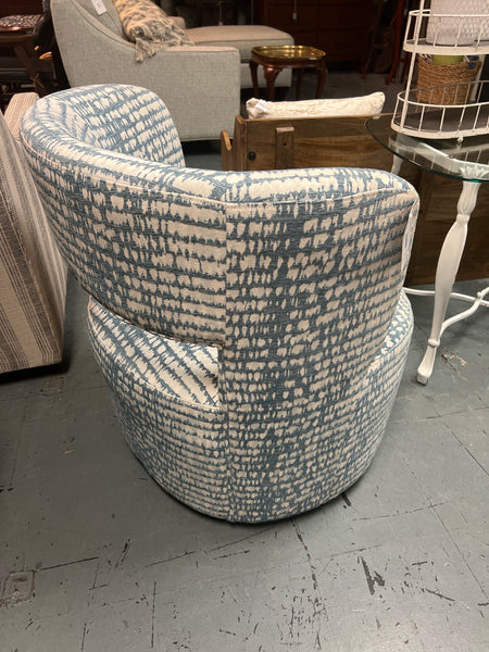 Blue/ White Swivel Chair (2 available) 164012.