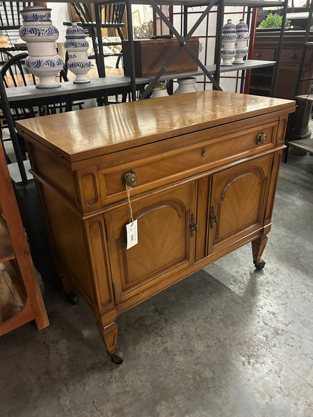 Vintage Folding Server on Wheels 178023.