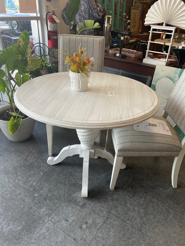 White Pedestal Table 166319.