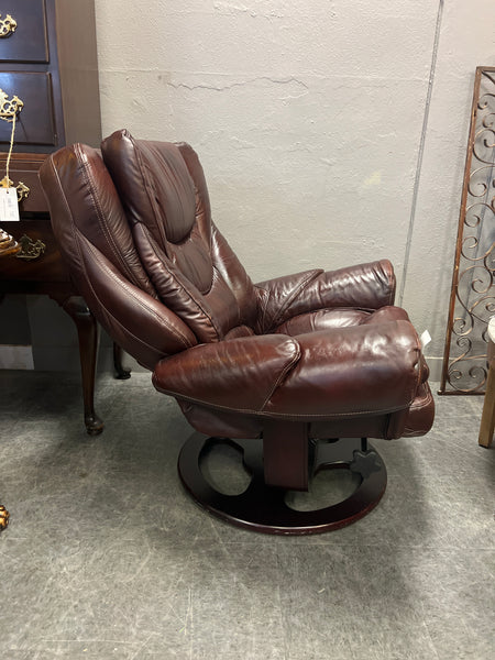 Stressless Style Leather Chair with Ottoman 156904.