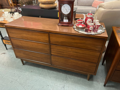 MCM Walnut Double Dresser - Broyhill 152534.