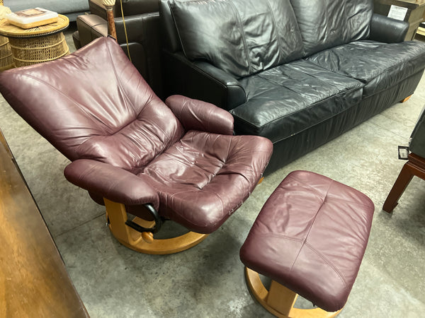 Red Chair + Ottoman 162357.