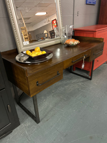 Modern Desk 165248.