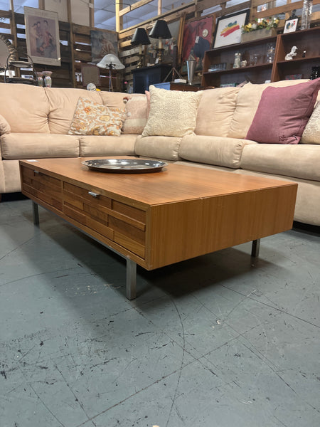 Hardwood Coffee Table 163916.