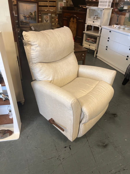 Cream Lazy Boy Recliner 168165.