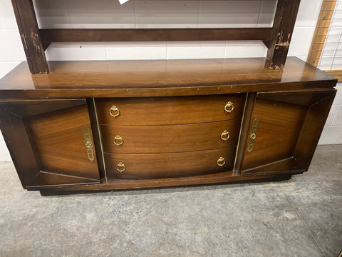 MCM United Furniture Dresser 159008.