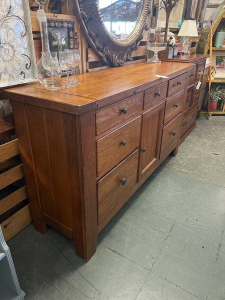 Broyhill Dresser W/ Cabinet 152881.