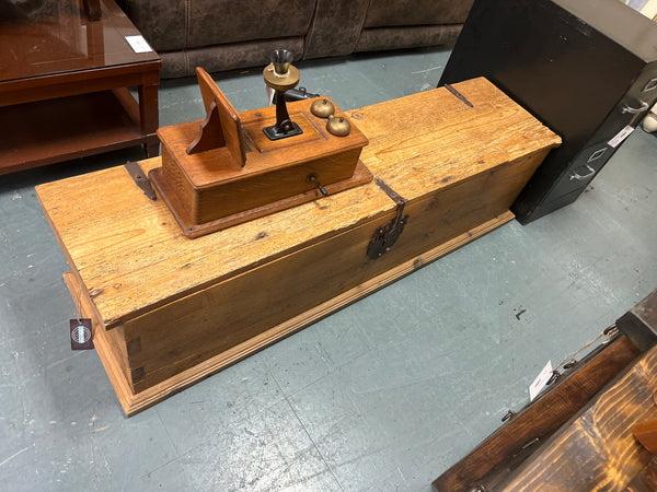 Antique Trunk 174622.