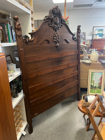 Antique Full Bed Carved Wood 169087.
