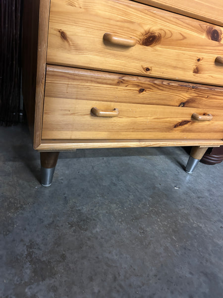Small Dresser 177746.