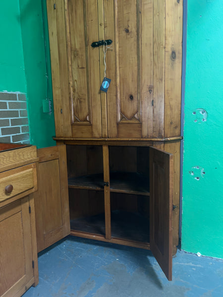 Antique Pine Corner Cabinet 164566.