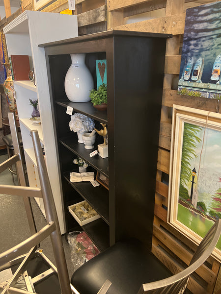 Black Bookshelf 168028.
