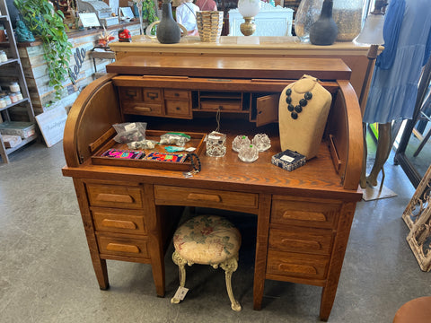 Antique Roll Top Desk 154724.