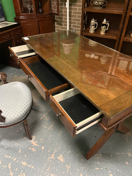 X Base Executive Desk- Glass Top 166848.