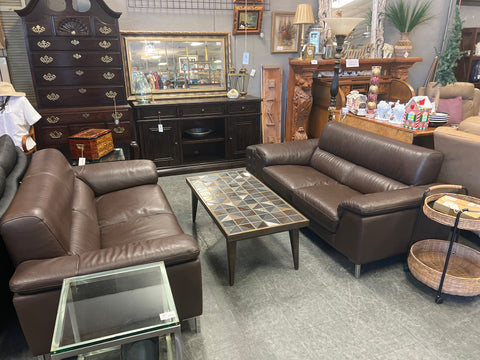 Leather Loveseat Italian 157064. (2 Available)